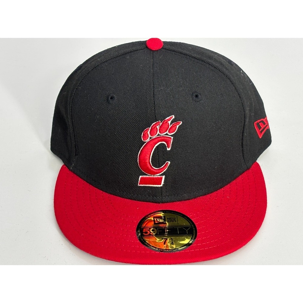 Cincinnati Bearcats‎ New Era 59FIFTY Fitted Hat Cap Mens Black Red 7 1/4 NWT